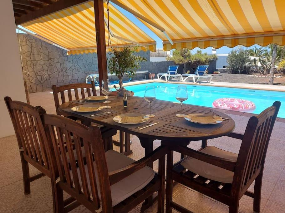 Villa Chloe Playa Blanca  Ngoại thất bức ảnh